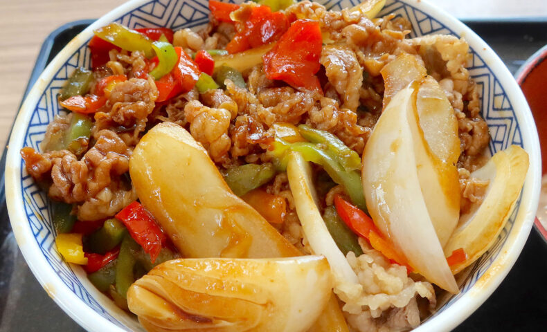 吉野家で夏の限定・牛スタミナ焼肉丼にとろろトッピング