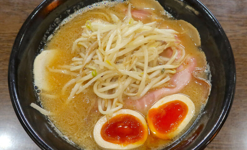 浦添「Ryukyu Ramen Apollo」で早くも登場した秋限定ラーメン・王朝味噌らーめんがうまい