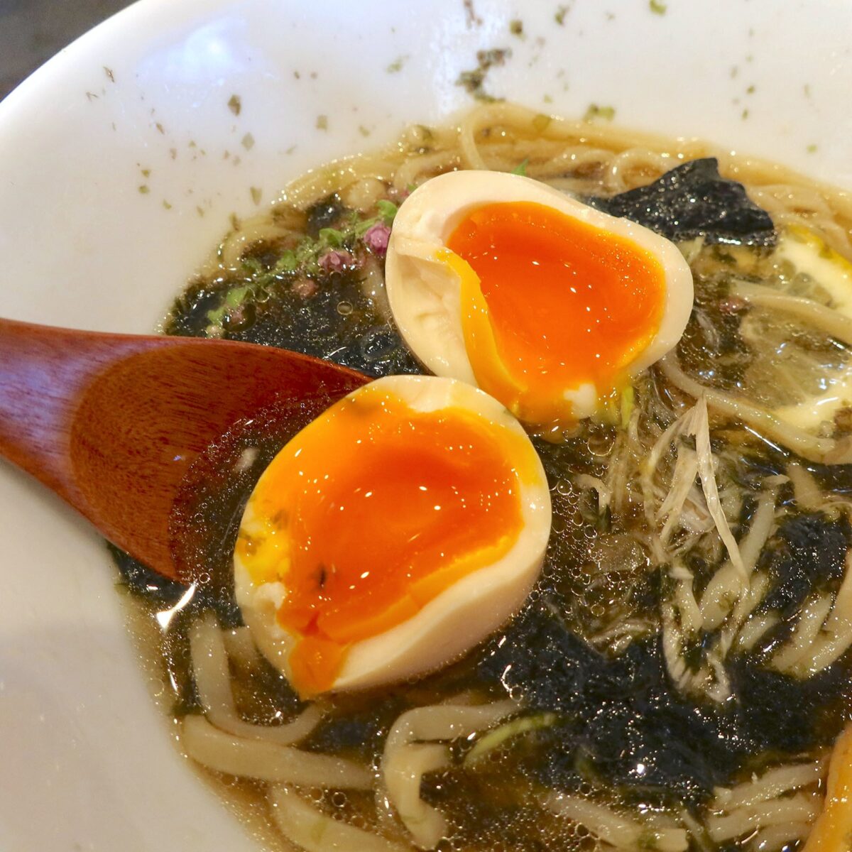 見事な味玉