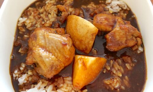 セブン-イレブン「夏こそスパイス!カレーフェス」の銀座デリー監修カシミールカレーはしっかり辛い!