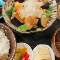 那覇の美味しい和定食! 「noroshi」で鶏唐揚と茄子のさっぱりおろしあえ定食