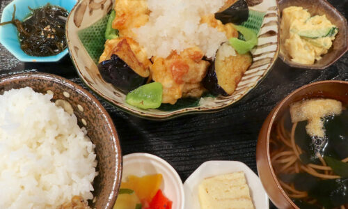 那覇の美味しい和定食! 「noroshi」で鶏唐揚と茄子のさっぱりおろしあえ定食
