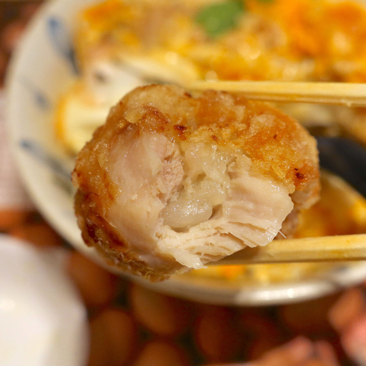 衣は薄め、ガーリック＆醤油の唐揚げ