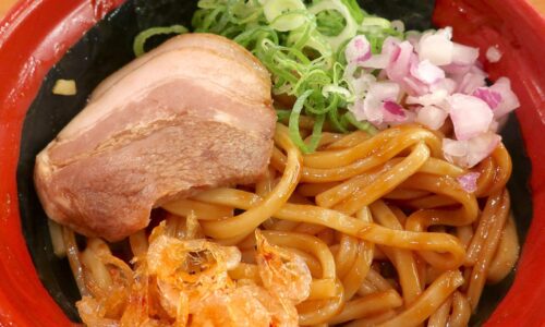 ちいかわコラボが楽しい「くら寿司」でお寿司＆濃厚えびまぜそば