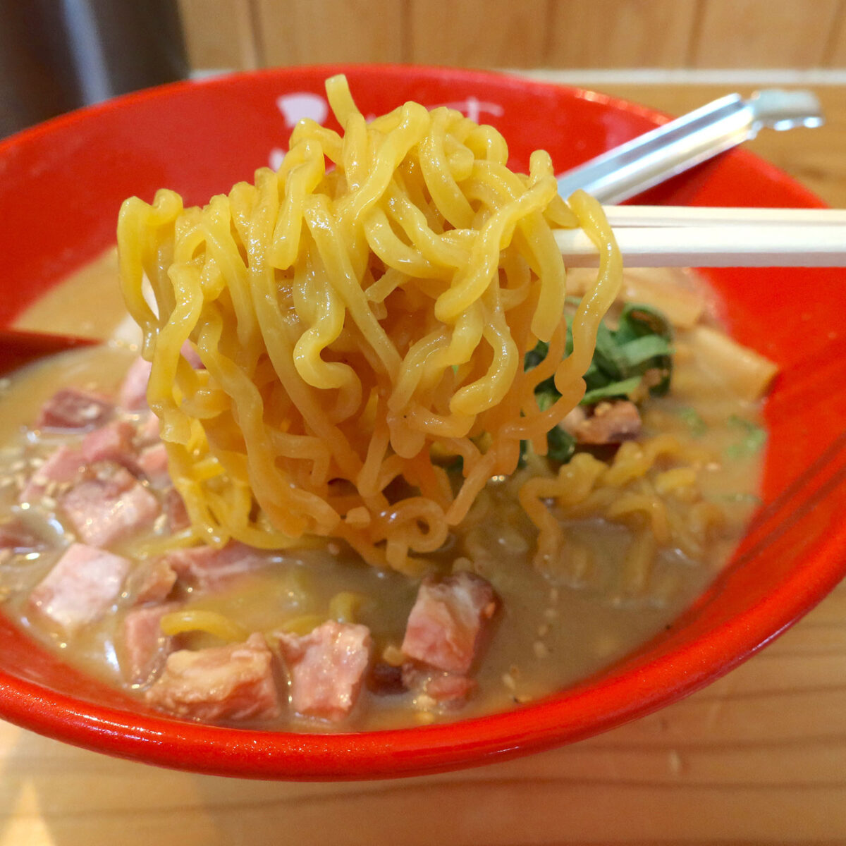 よく〆られた玉子麺