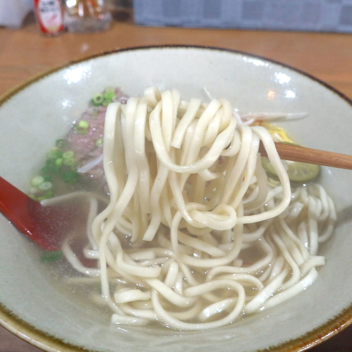 つるっと細麺