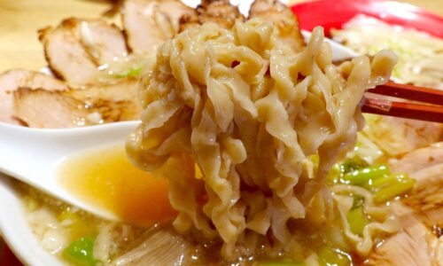 ニューオープン！ 宜野湾・普天間「ぶーちんラーメン」で特製ぶーちんラーメン＆つるつる坊主
