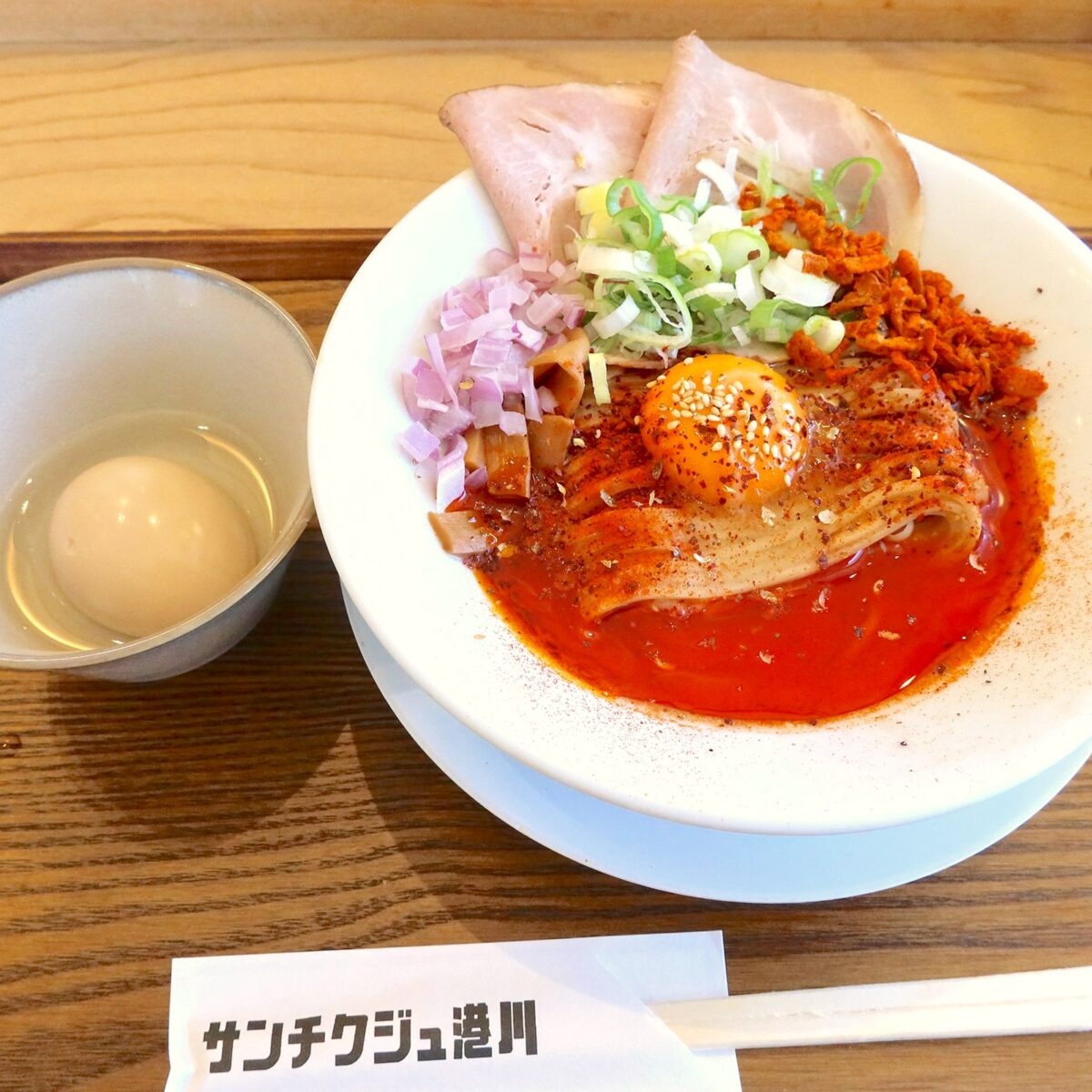 限定・冷やし担々麺（1,078円）＋味玉