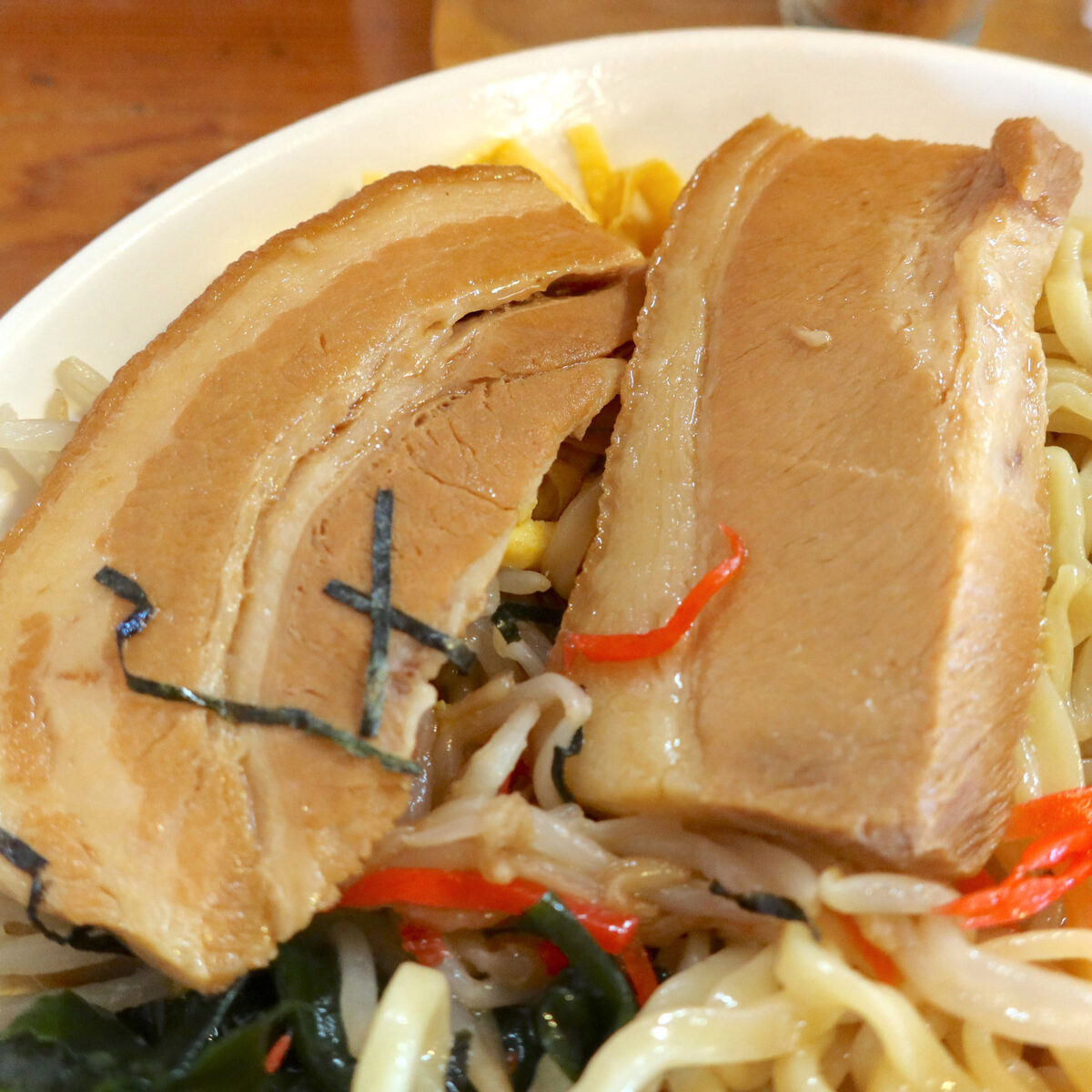 大きな三枚肉二枚