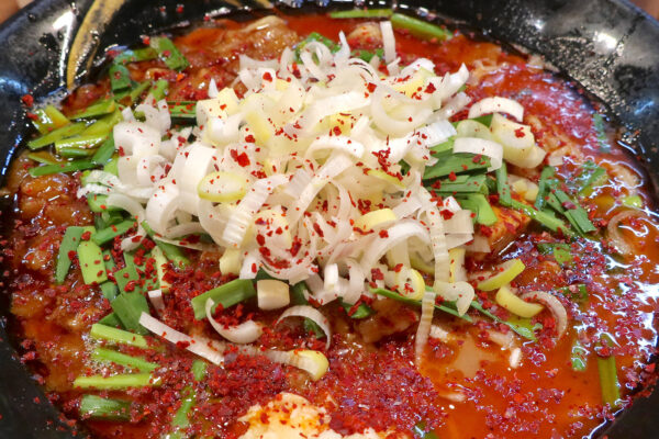 那覇・牧志「麺屋なりよし」の豚骨麻婆麺がSNSで評判だったので食べにいってきた！