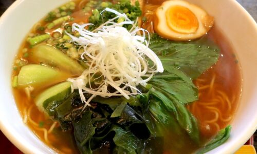 千葉・君津「いなばのしろうさぎ」で藻塩でつくる塩ラーメン・ワニザメ＆餃子