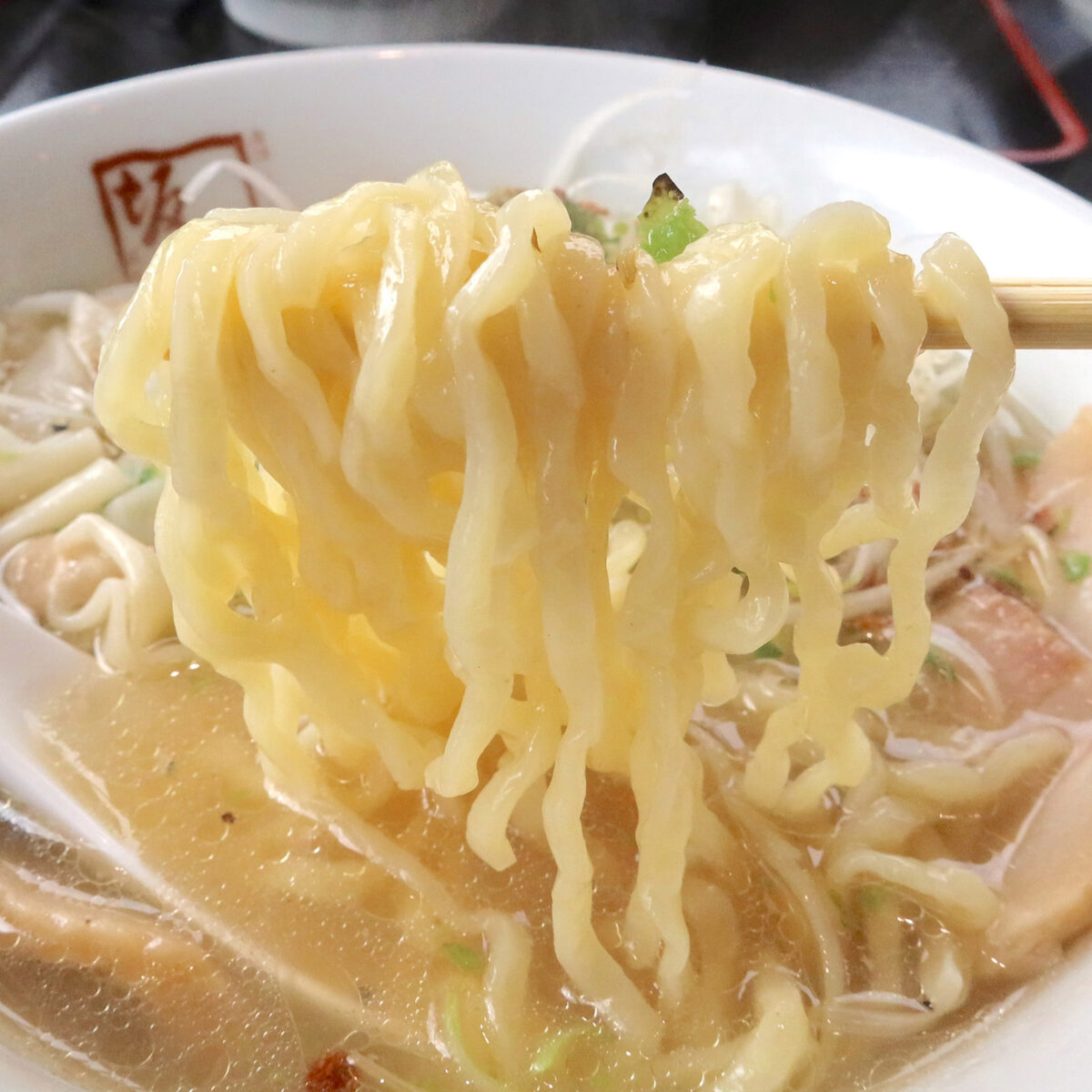ぷるぷる麺とさわやかスープ