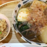 浦添「沖縄華そば」で麺&スープ&お肉が選べる華そば+半じゅーしー