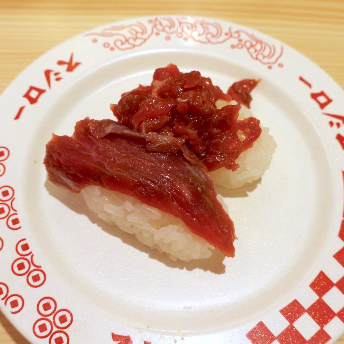 馬刺し食べ比べ(360円)