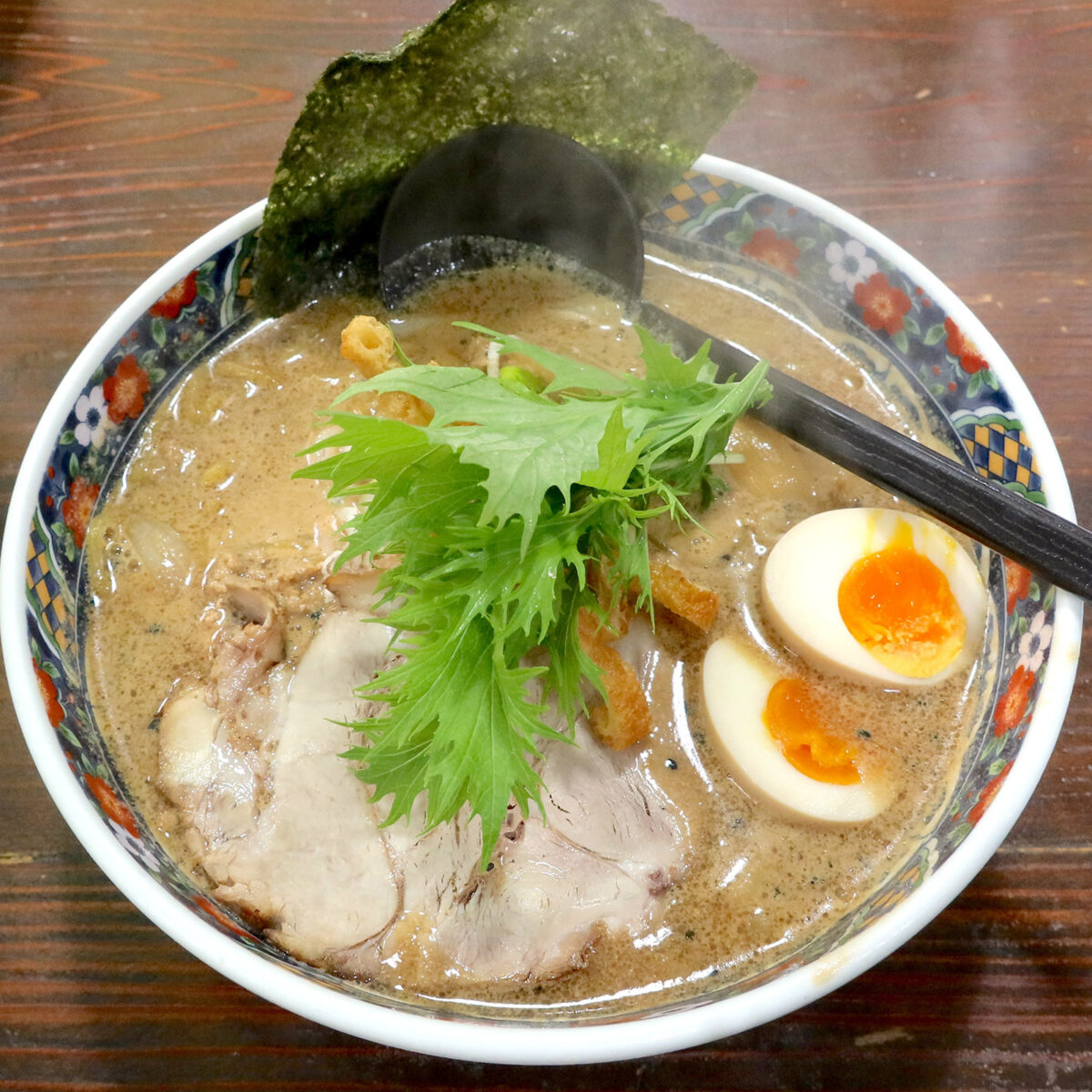 赤味噌ラーメン 大盛（990円）＋味玉（160円）