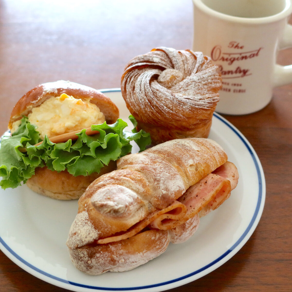 那覇・真嘉比「BAKERY LAB Stay Gold」で買ってきたパン