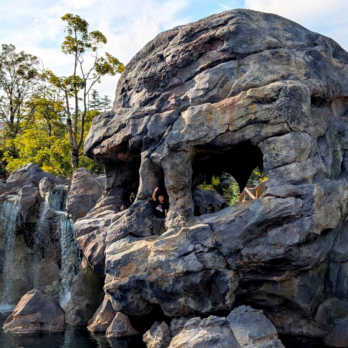 ディズニーシーの骸骨岩